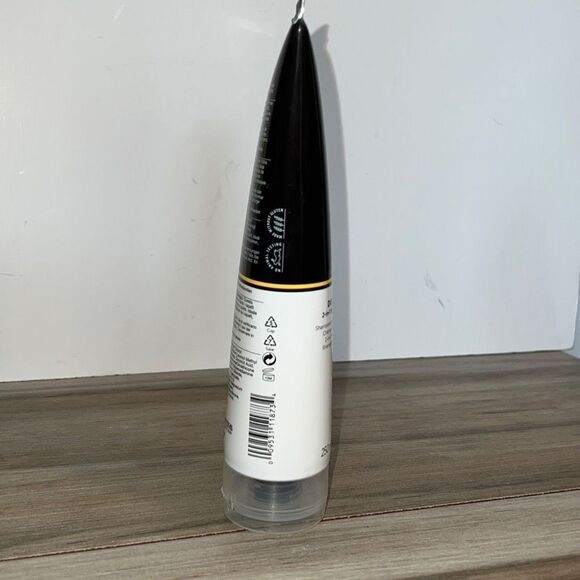 Paul Mitchell MITCH Double Hitter 2-in-1 Shampoo & Conditioner - 8.5 oz (250 ml) - Picture 4 of 5